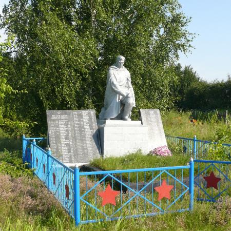 Братская могила в с. Петровское Вышгородского района