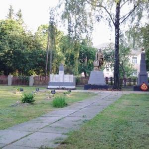Братская могила в с. Стайки Кагарлыкского района