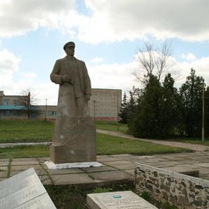 Могила генерала Смирнова А.К. в с. Смирново Куйбышевского района 