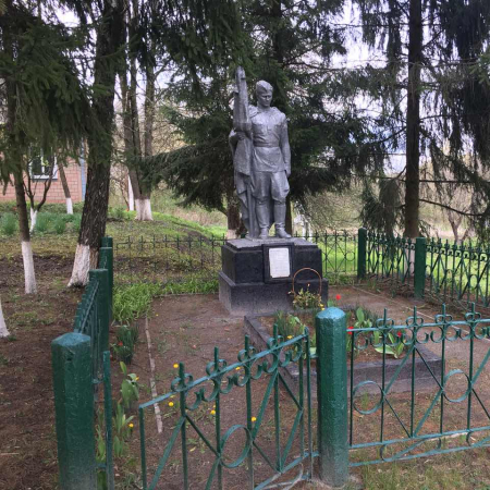Братская могила в с. Моринцы Корсунь-Шевченковского района