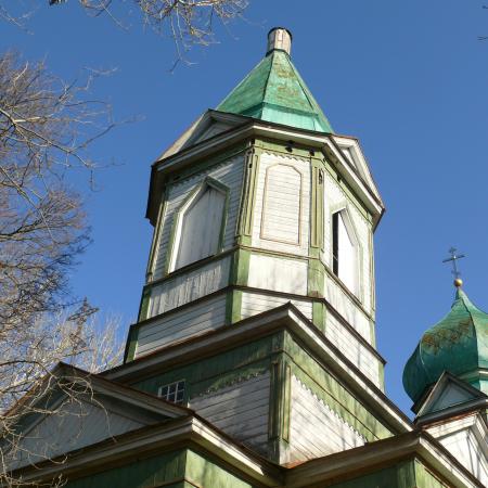 Последняя деревянная церковь Зоны в с. Красно.