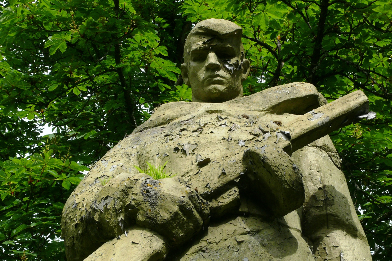 Братская могила в с. Россоха