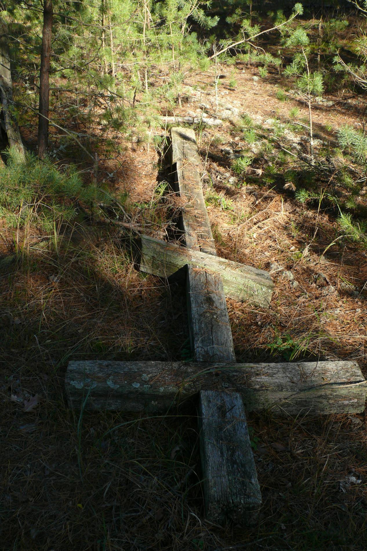 На кладбищах Зоны можно найти не только братские могилы, но и старообрядческие кресты.