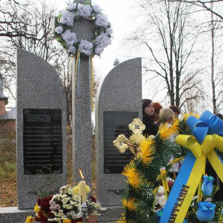 Братская могила в с. Завадка Калушского района
