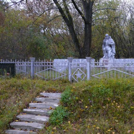Братская могила в с. Залесье, Чернобыльская зона отчуждения