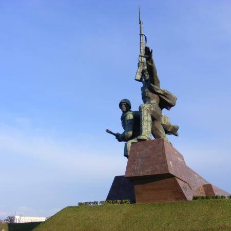 Мемориал "Солдат и матрос" 