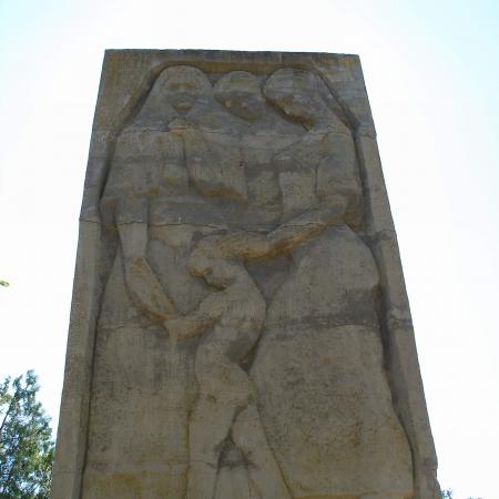 с. Ишунь, памятник воинам односельчанам