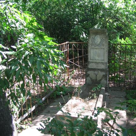 Братская могила на Кучугурном кладбище в пгт. Васильковка
