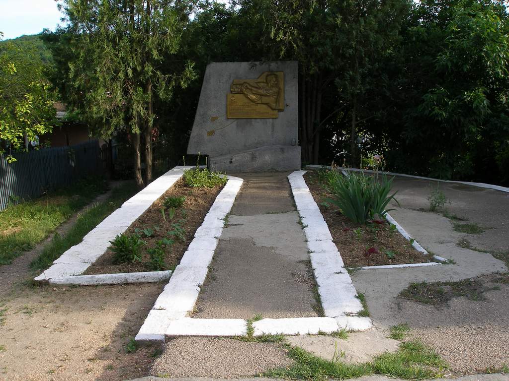 с. Верхнесадовое (Дуванкой)