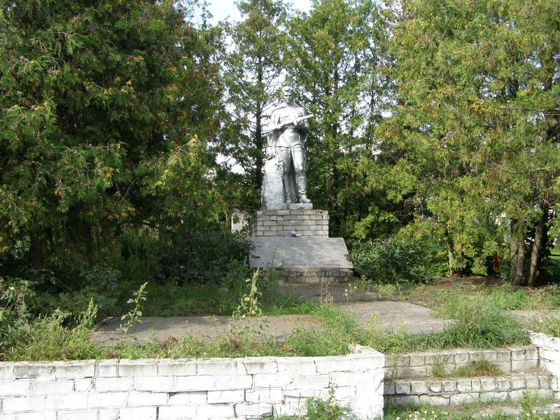 Братская могила в с. Сиволож Борзнянского района