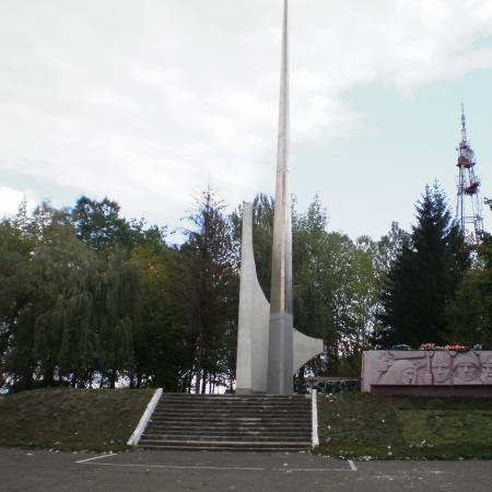 Братская могила на Холме Славы в г. Калуш 
