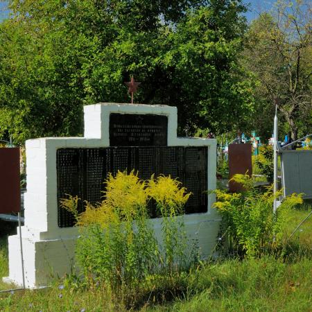 Братская могила на кладбище в с. Ясногородка Вышгородского района 