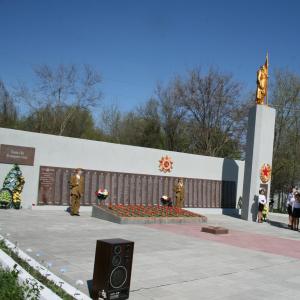 Братская могила в с. Балки Васильевского района