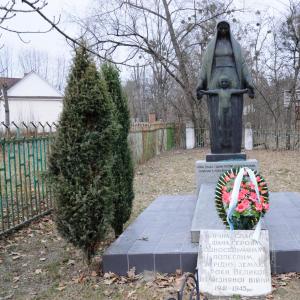 Памятник односельчанам в с. Дзвонковое Васильковского района