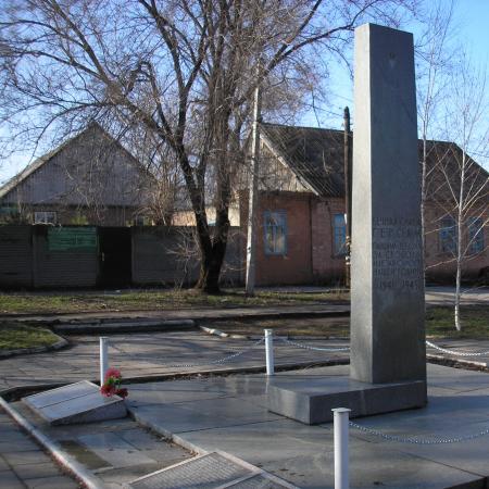 Братская могила по ул. Шушенской