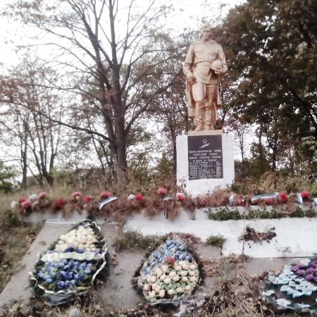 Братская могила в с. Белогородка Киево-Святошинского района