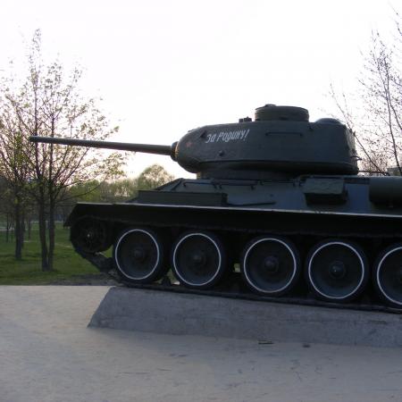 Памятник танкистам, Парк Победы