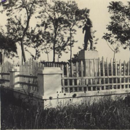 Братская могила по ул. Шабской