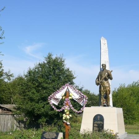 Братская могила в с. Ясногородка Вышгородского района