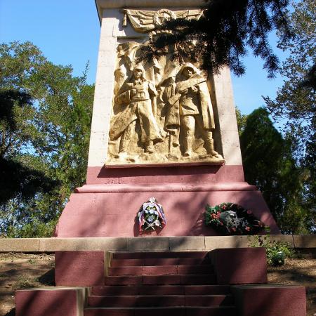 Братское кладбище - с. Ишунь