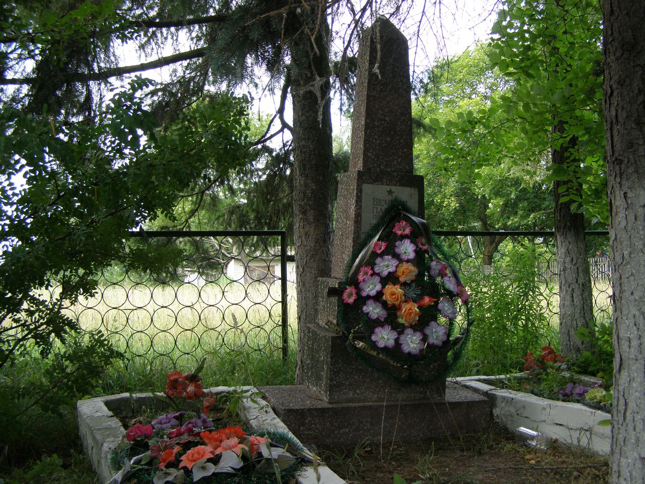Братская могила в с. Зайцы Черниговского района Черниговской области