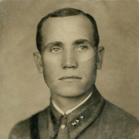 Наумов Михаил Иванович, старший лейтенант, 1940 г.