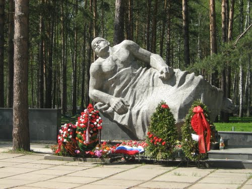 Заельцовское кладбище г. Новосибирска, братские могилы воинов ВОВ