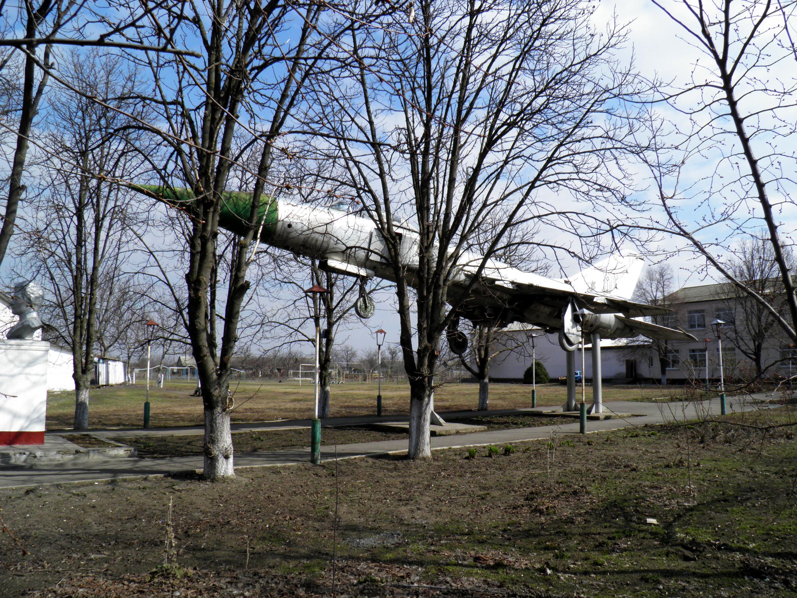 Братская могила в с. Лесное Тарутинского района