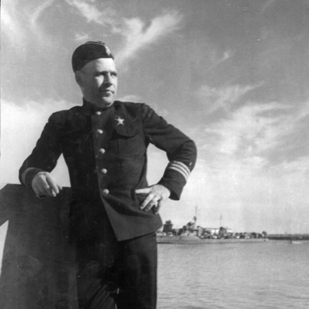 Командир советской подводной лодки Щ-320 капитан 3-го ранга Иван Макарович Вишневский