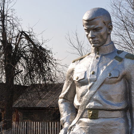 Памятник односельчанам в с. Жмиевка Иванковского района