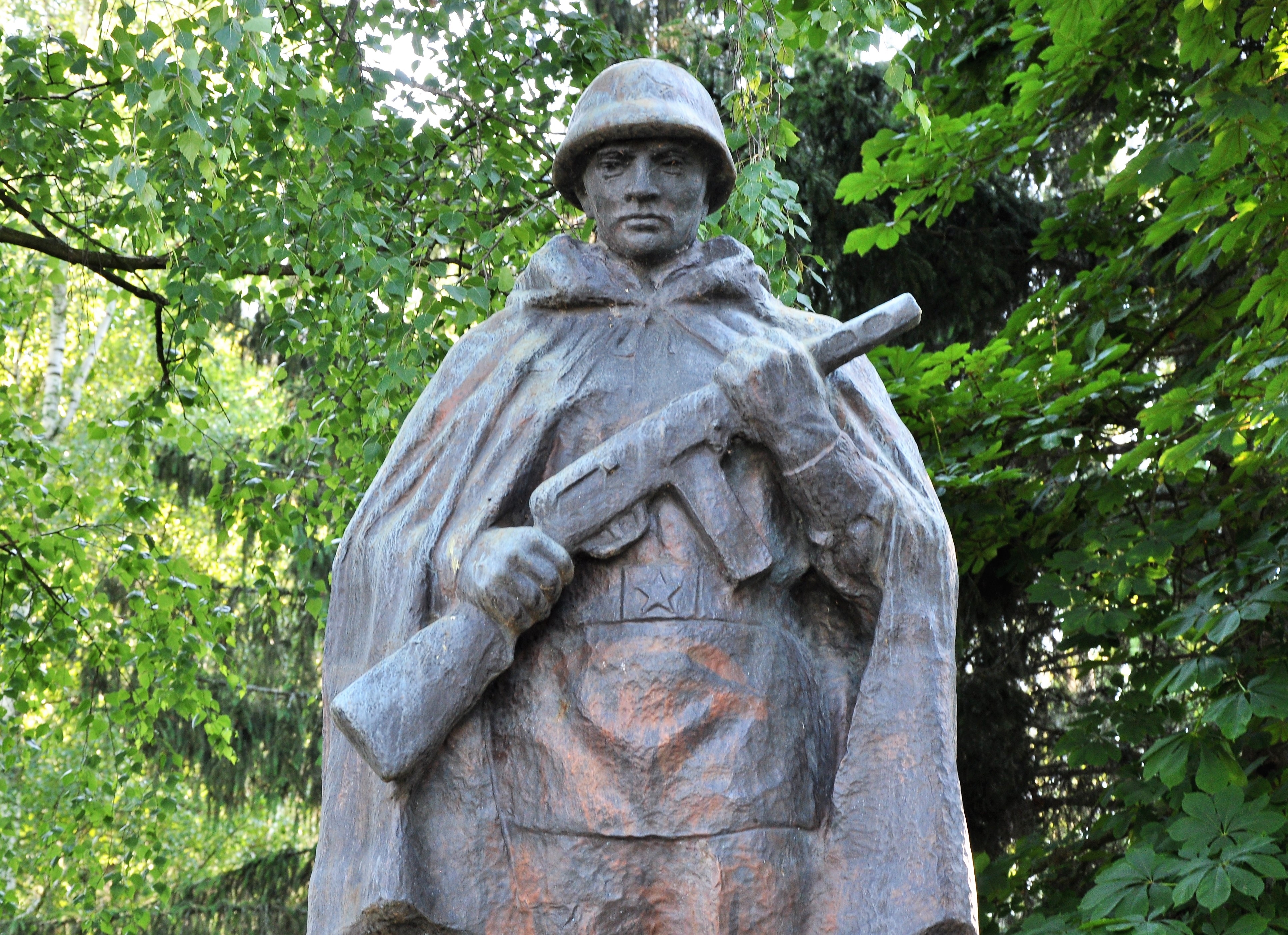 Братская могила у клуба в с. Стремигород Коростенского района