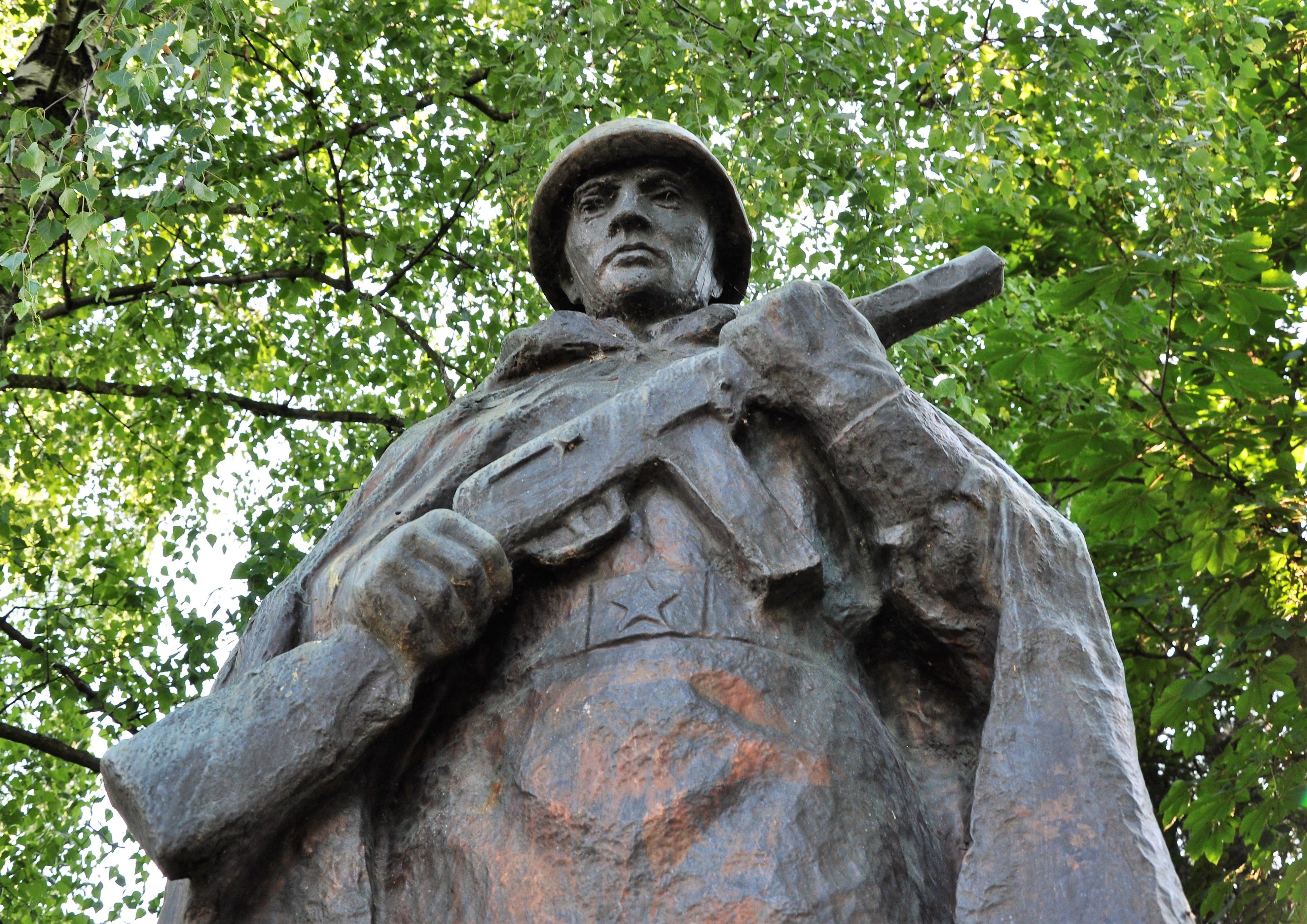 Братская могила у клуба в с. Стремигород Коростенского района