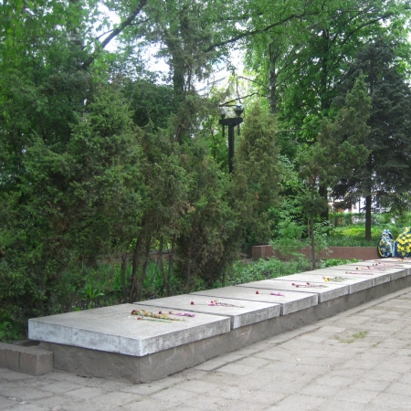 Братская могила в районе Софиевка