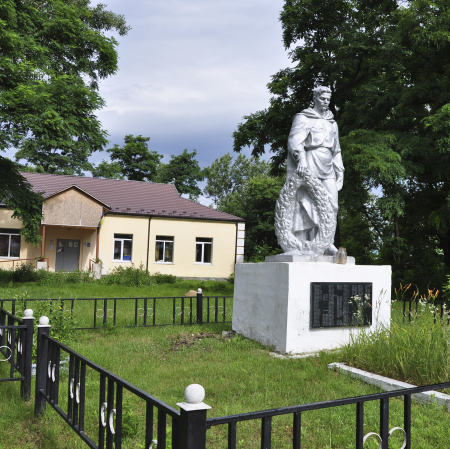 Братская могила в с. Рудня Козелецкого района 