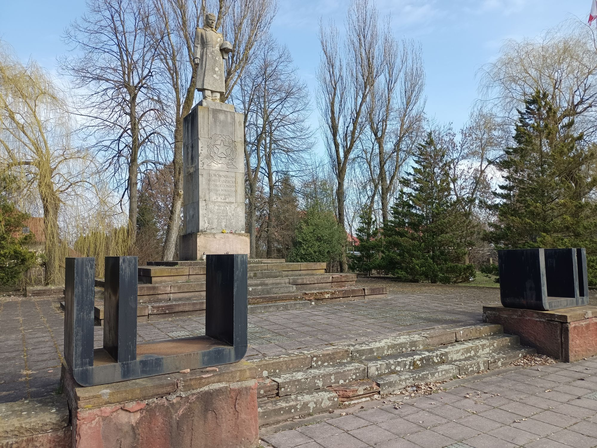 Воинское кладбище в г. Гарволин