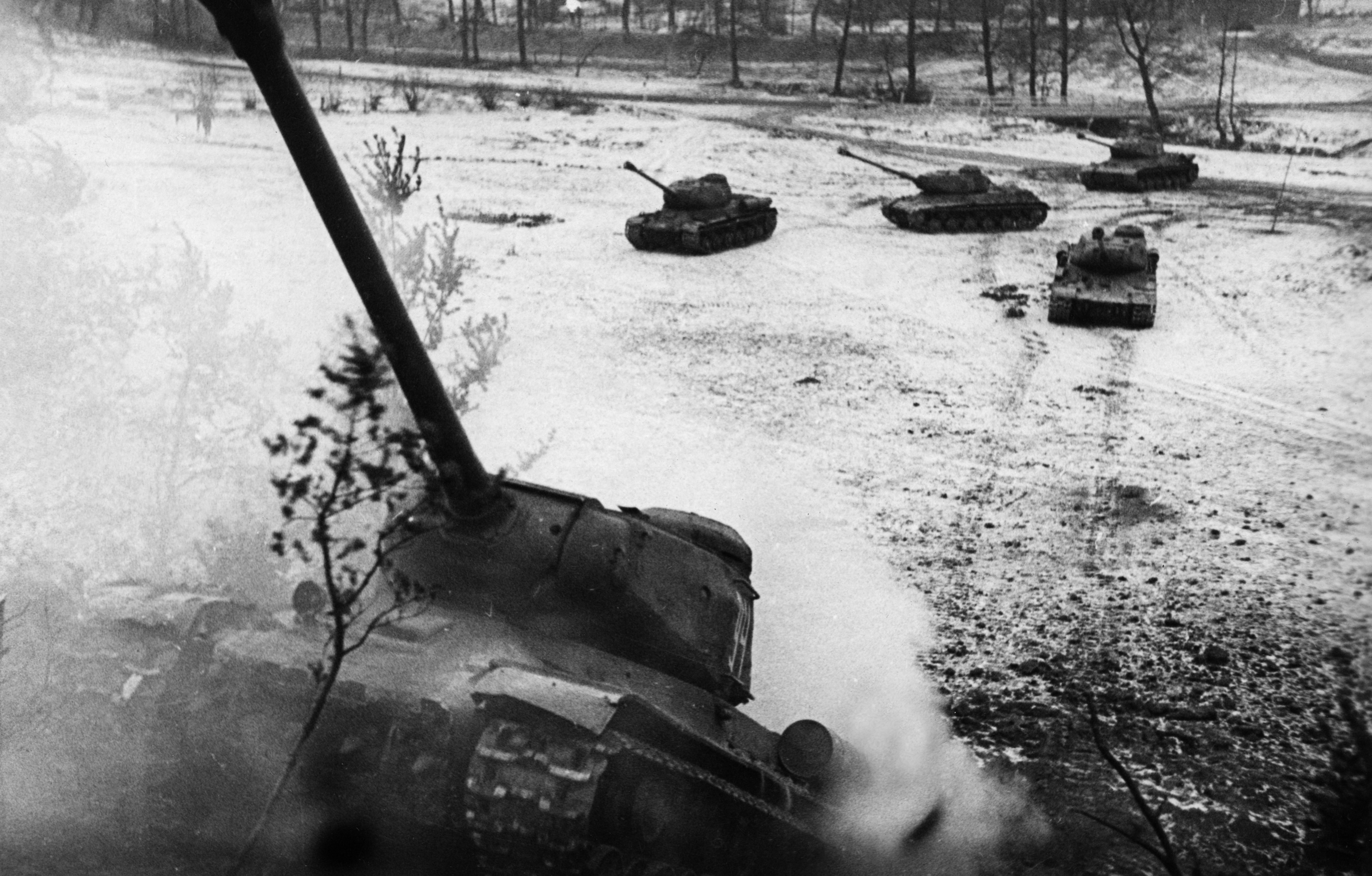 2 апреля 1944 года. Танк ИС 2 ВОВ. ИС 2 1943. Ис2 1944. ИС-2 Берлин 432.